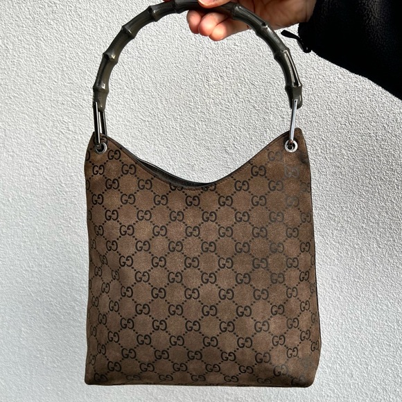 Gucci Bamboo Suede Shoulder Bag - Picture 4 of 14